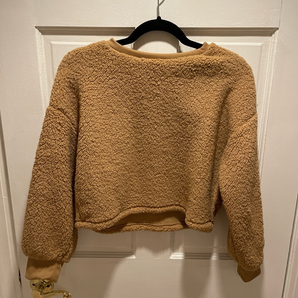 NWT Old Navy Tan Sherpa Pullover Sweater - Youth Large (10-12)